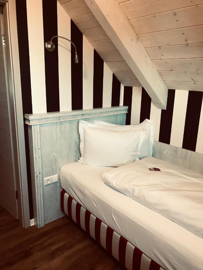Der Leuchtturm-Gastro Gmbh Hotel Geierswalde Buitenkant foto